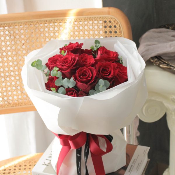 Bespoke flower bouquet, red roses bouquet, florist seremban 2