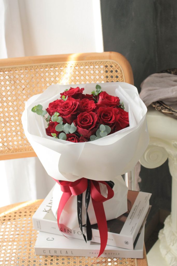 Bespoke flower bouquet, red roses bouquet, florist seremban 2