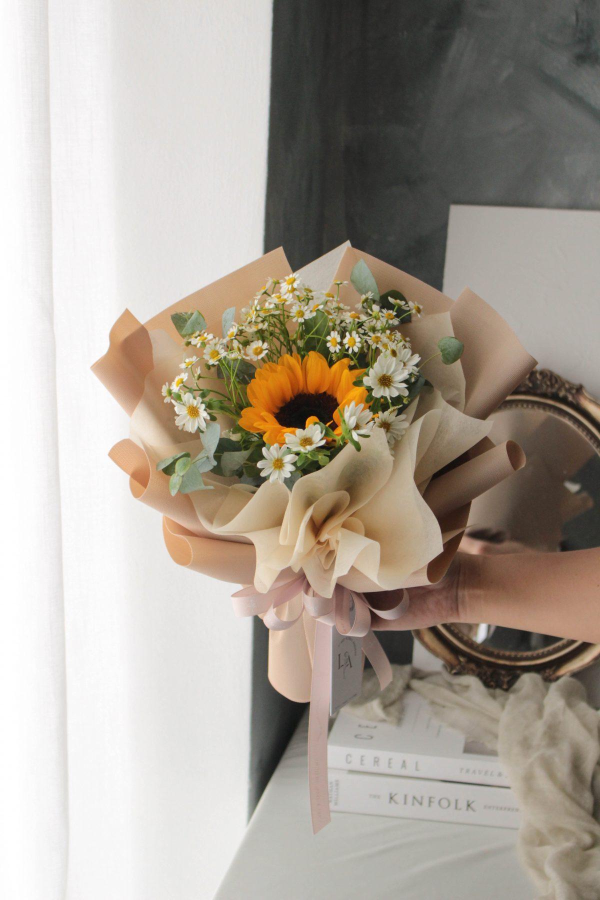 Bespoke flower bouquet, sunflower bouquet, florist seremban 2