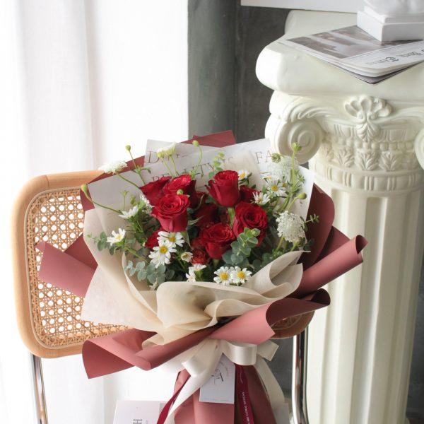 Bespoke flower bouquet, red roses bouquet, florist seremban 2