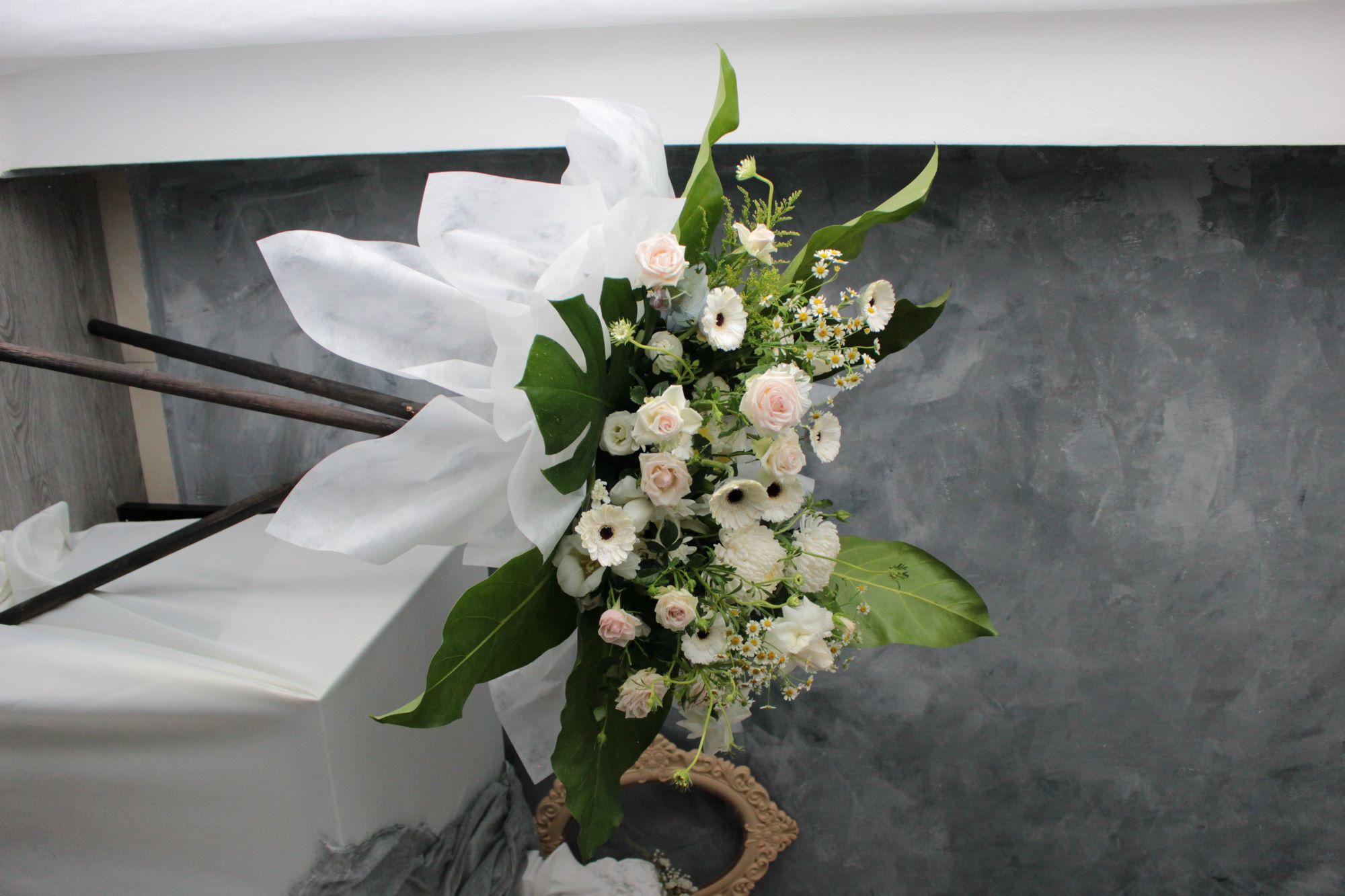 Bespoke flower bouquet, condolence flower, florist seremban 2